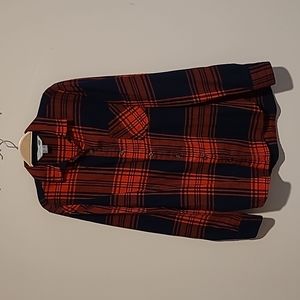 Old Navy, XS, Red/Navy Blue Plaid Flannel, Long-sleeved Button Down Shirt